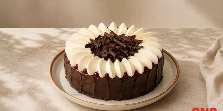 Tort Padurea Neagra – ciocolata, visine si amarene